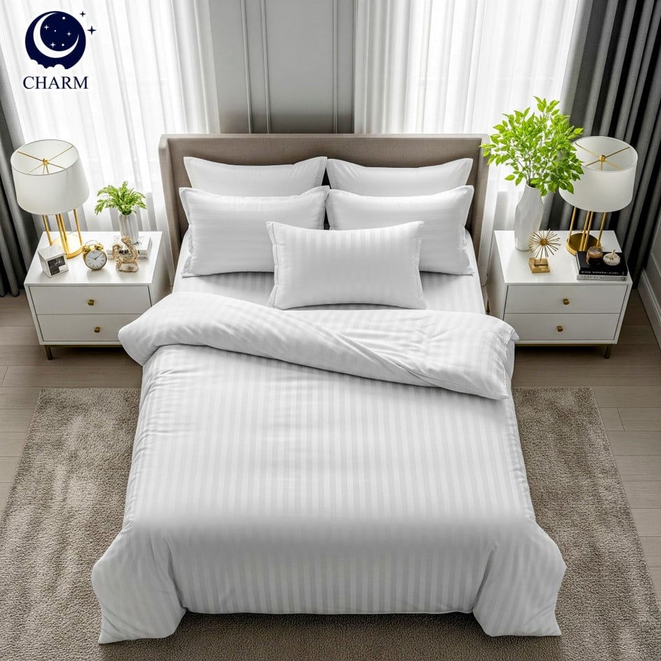 ชุดเครื่องนอน 5 ฟุต 6 ชิ้น CHARM ผ้าซาตินลายริ้ว สีขาว_10